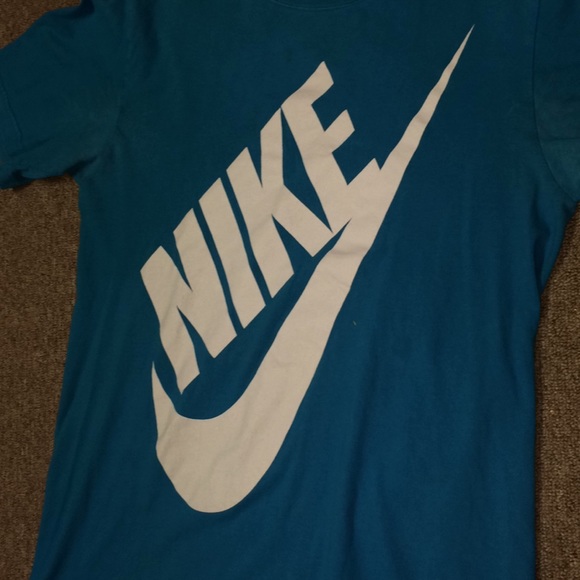 Nike// Adult Small - Picture 2 of 4